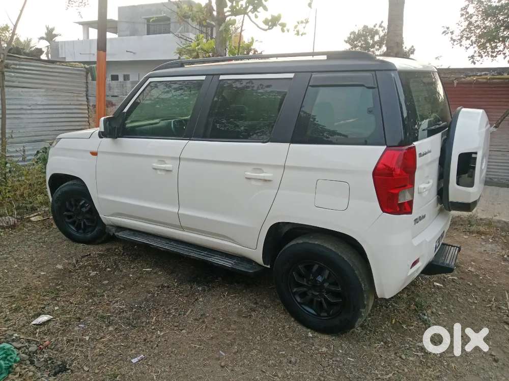 Mahindra Tuv 300 2015 Diesel 85000 Km Driven