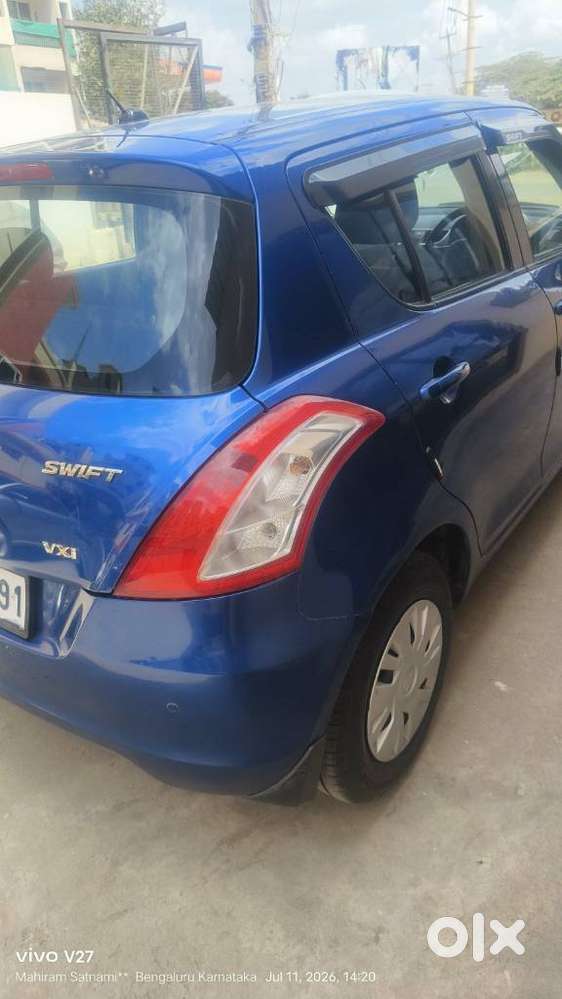 Maruti Suzuki Swift Vxi 1.2 Abs Bs-iv, 2012, Petrol