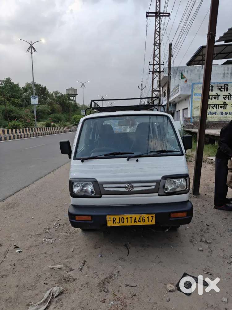 Omni Van 8 Sitter