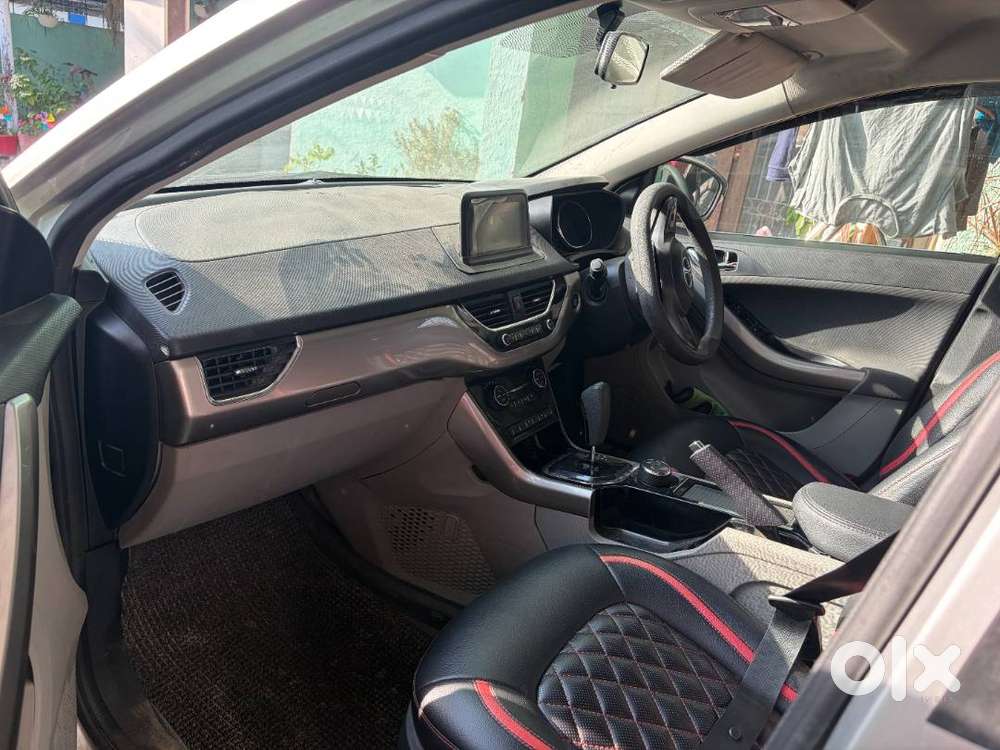 Tata Nexon Xza+ Automatic, Silver, Turbo Petrol, Done 33500 Kms