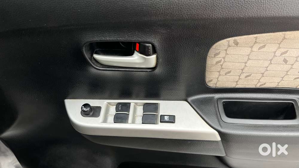 Maruti Suzuki Wagon R 1.0 Vxi, 2016, Petrol