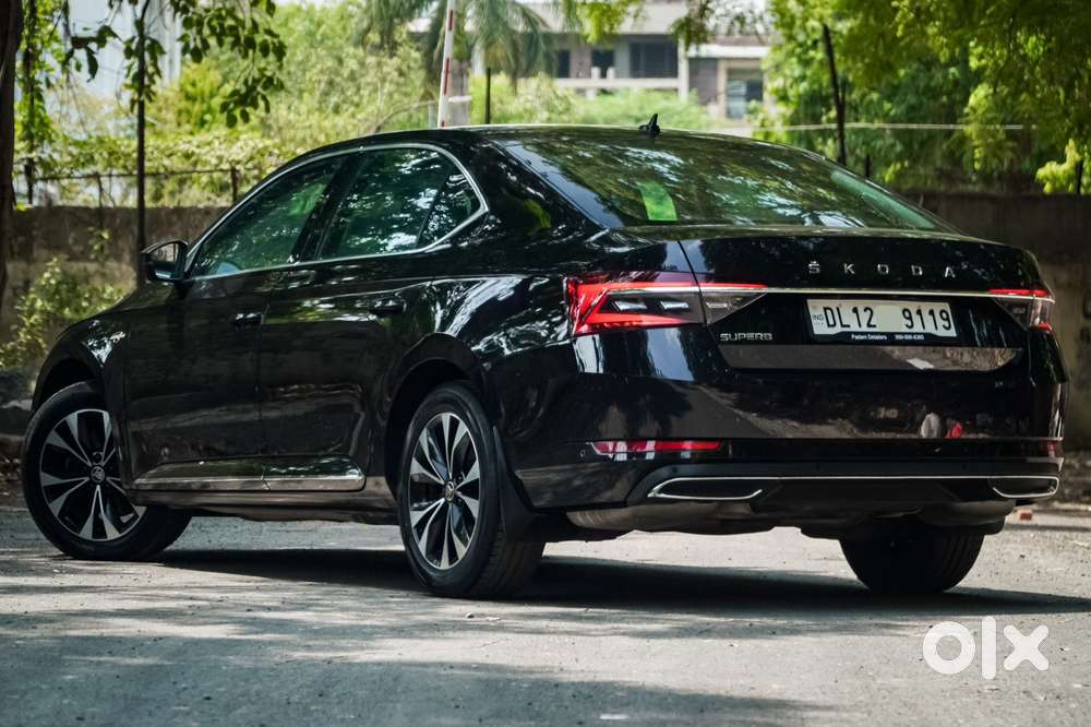 Skoda Superb 2.0 L&k Tsi At, 2023, Petrol