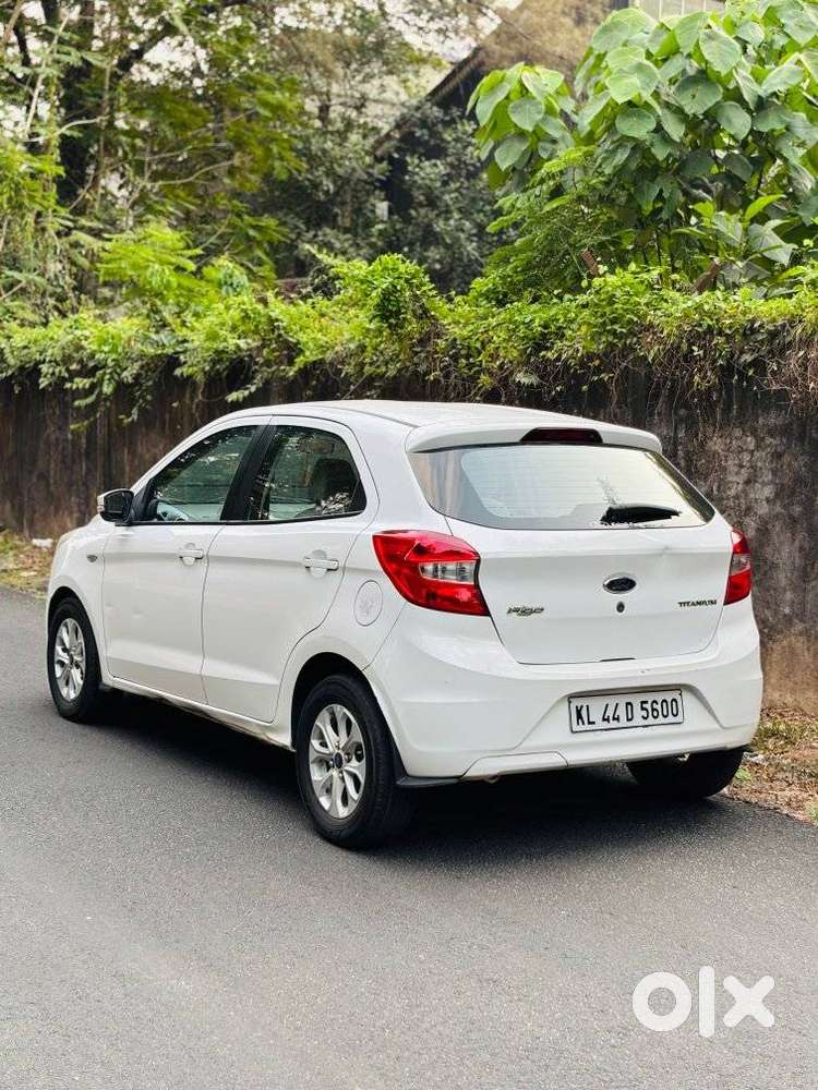 Ford Figo 1.5p Titanium At, 2015, Petrol