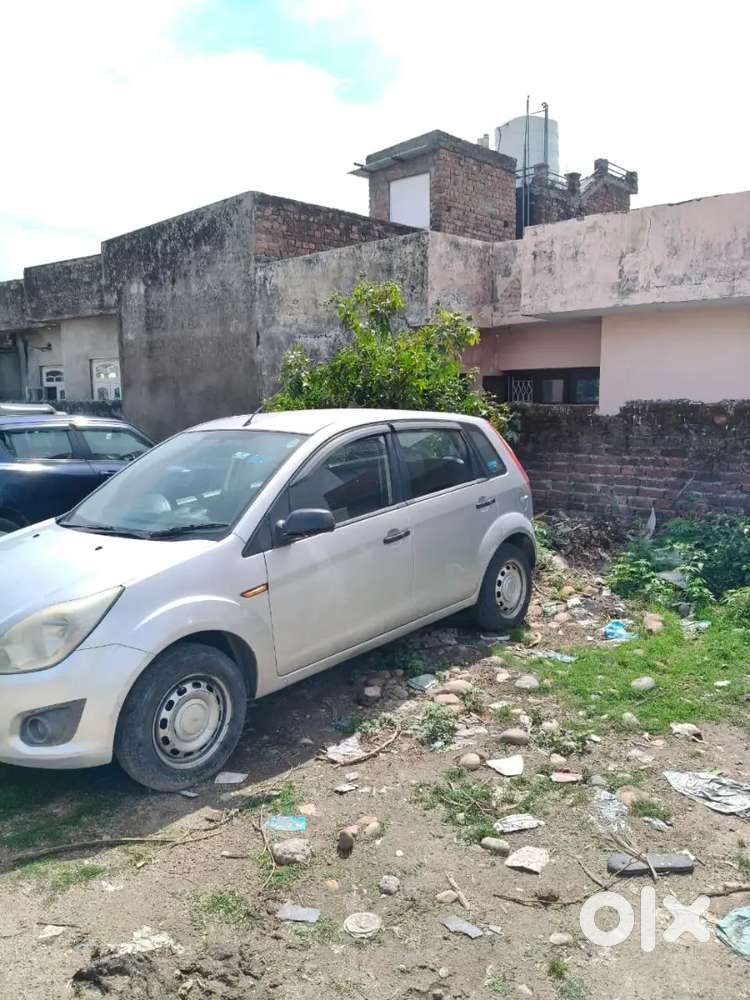 Ford Figo 2014 Petrol 80000 Km Driven