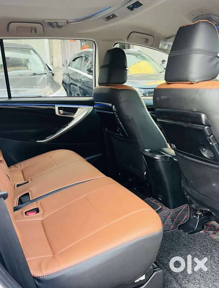 Toyota Innova Crysta [2020-ongoing] 2.4 Vx 8 Str, 2023, Diesel
