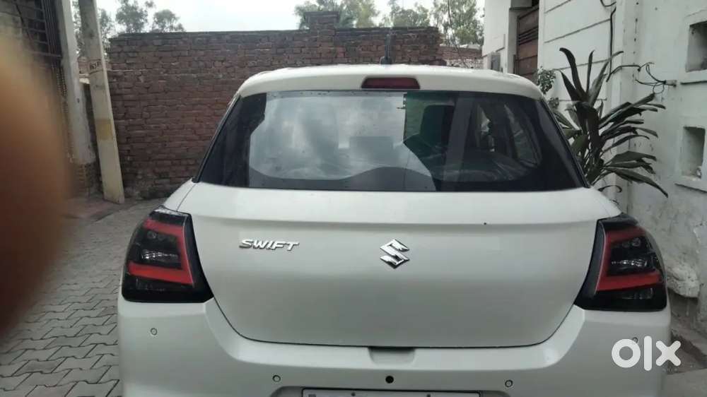 Maruti Suzuki Swift 2025 Petrol 17900 Km Driven