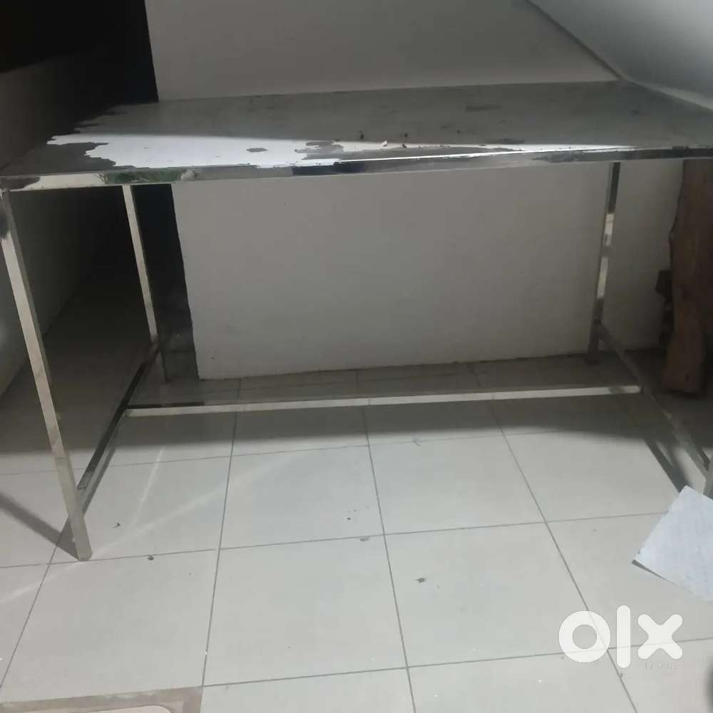 Stainless steel Table