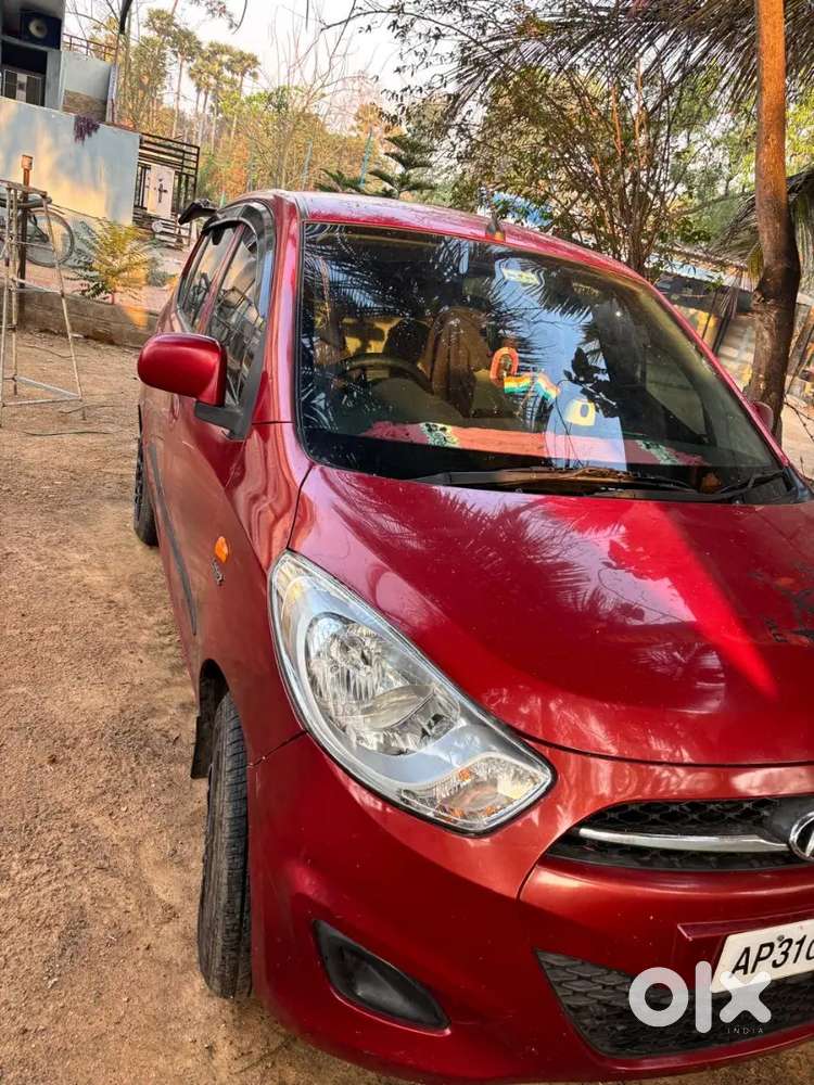 Hyundai I10  With Allow Wheels And Modification Petrol 37000 Km.