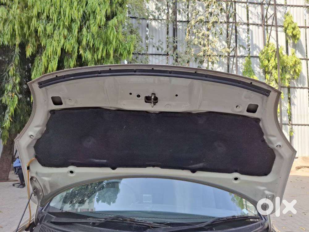 Maruti Suzuki Swift Dzire 1.3 Vxi, 2011, Petrol