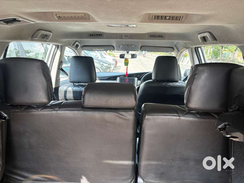 Toyota Innova Crysta [2020-ongoing] 2.4 Gx 8 Str, 2024, Diesel