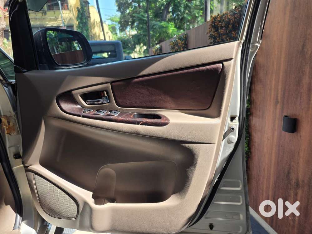 Toyota Innova 2.5 V 7 Str, 2015, Diesel