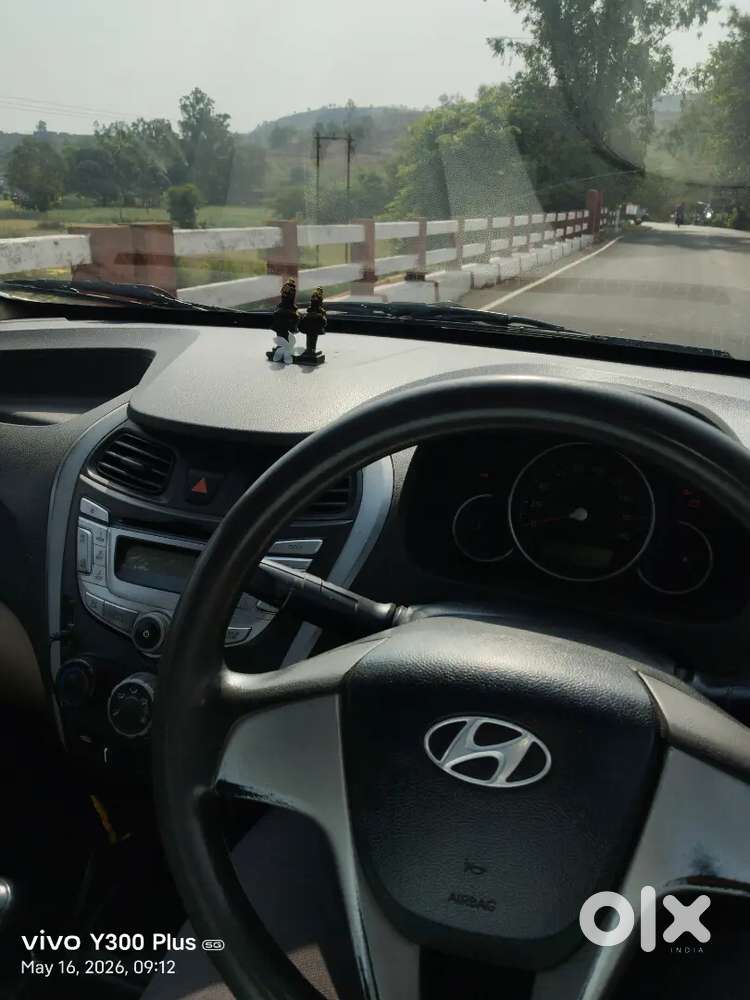 Hyundai Eon 2012 Petrol Well Maintained