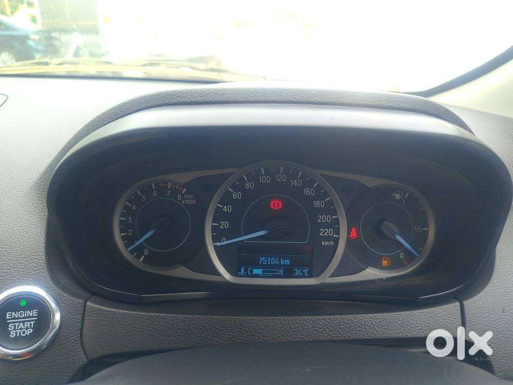 Ford Figo 2012-2015 Petrol Titanium, 2021, Petrol