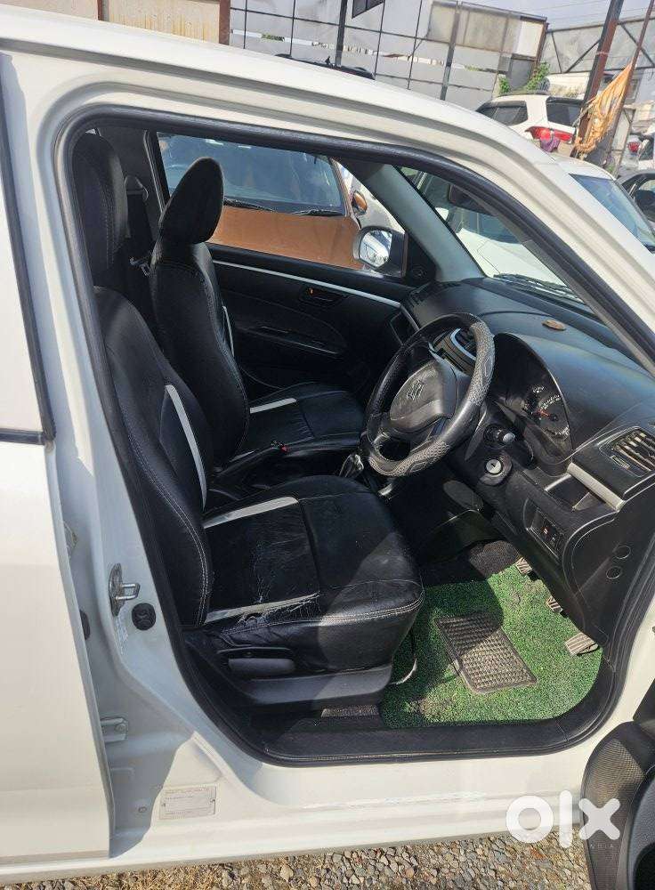 Maruti Suzuki Swift Lxi Optional-o, 2017, Petrol