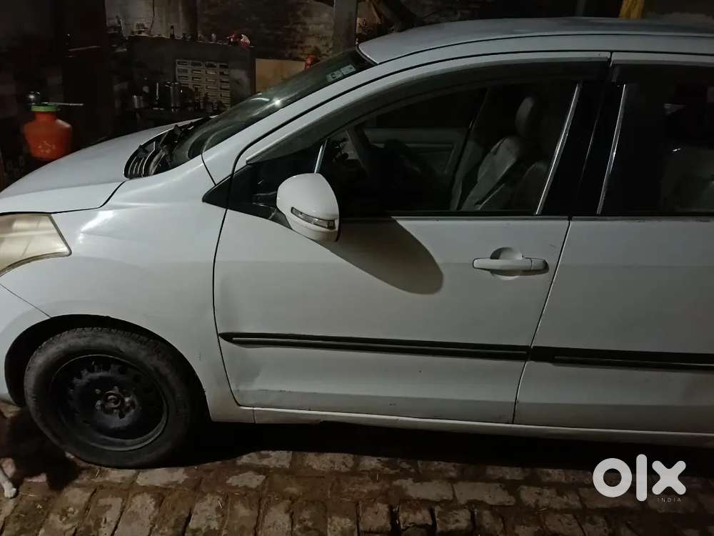 Maruti Suzuki Ertiga 2015 Diesel 128000 Km Driven