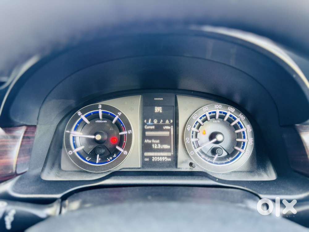 Toyota Innova Crysta 2.4 V 8 Str, 2019, Diesel