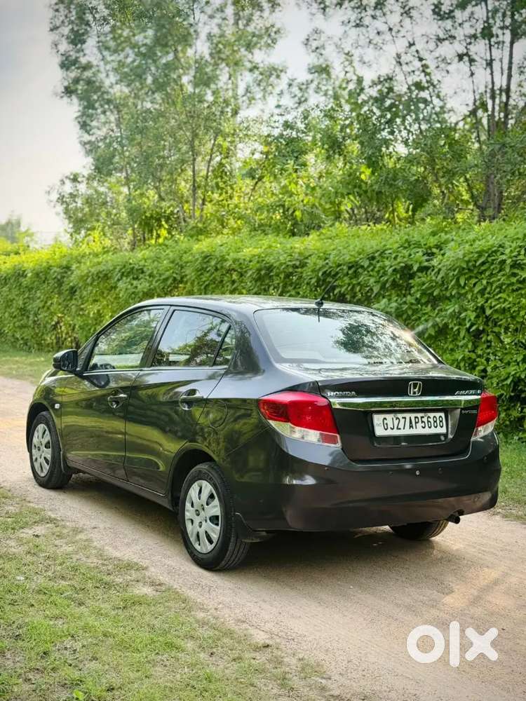 Honda Amaze 2016 Petrol Well Maintained