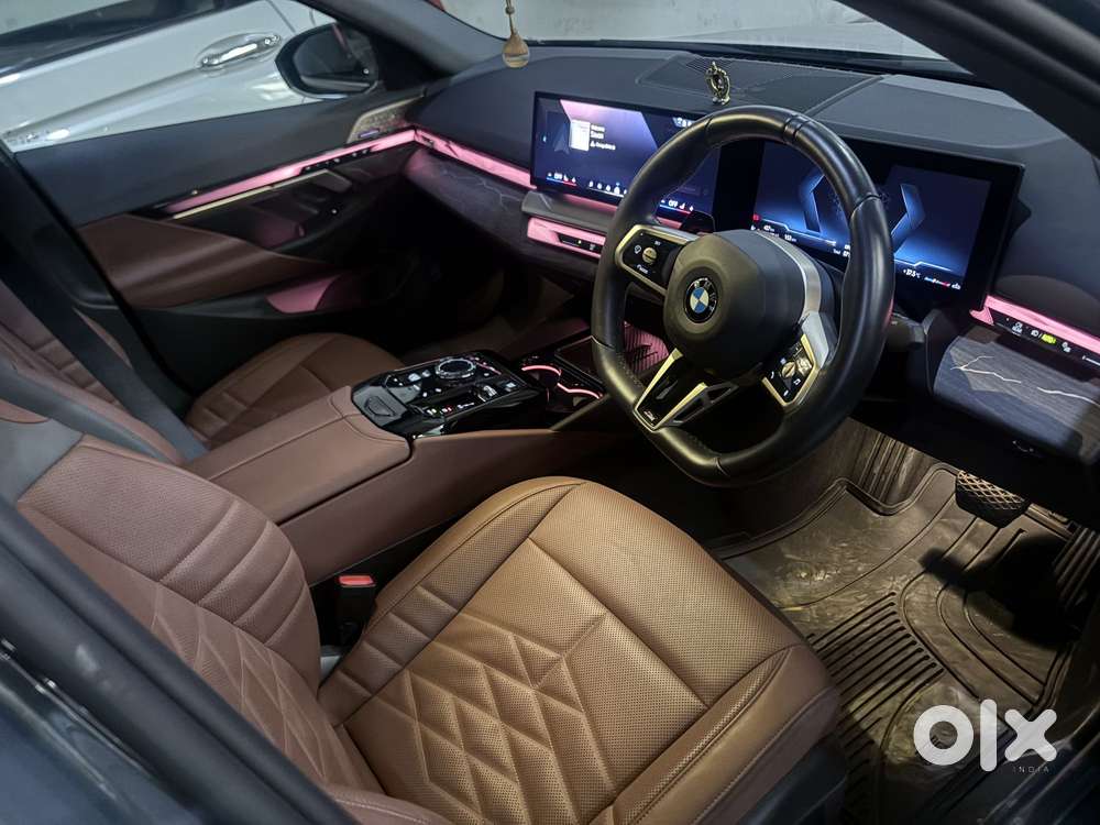 Bmw 5 Series 3.0 530i Touring, 2024, Petrol