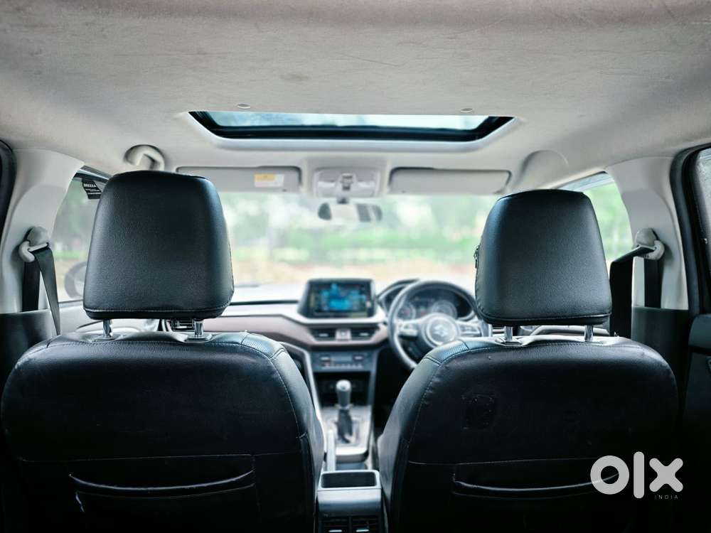 Maruti Suzuki Brezza 1.5 Zxi Smart Hybrid, 2023, Petrol