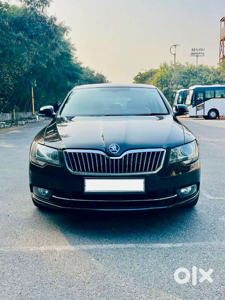 Skoda Superb Elegance 1.8 Tsi At, 2015, Petrol