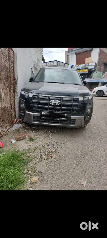 Hyundai Creta 2025 Petrol Well Maintained