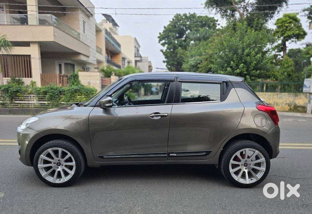 Maruti Suzuki Swift 1.2 Vxi (o), 2024, Petrol