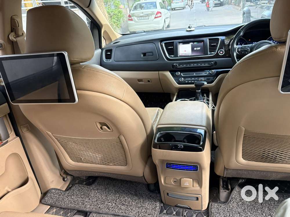Kia Carnival Limousine Plus 7 Str, 2022, Diesel