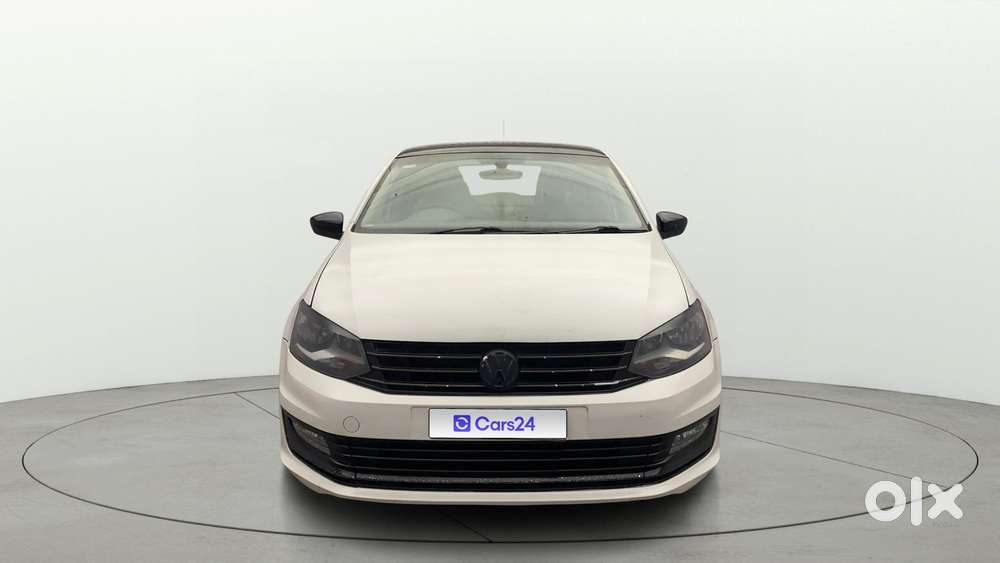Volkswagen Vento 1.6 Highline, 2016, Petrol
