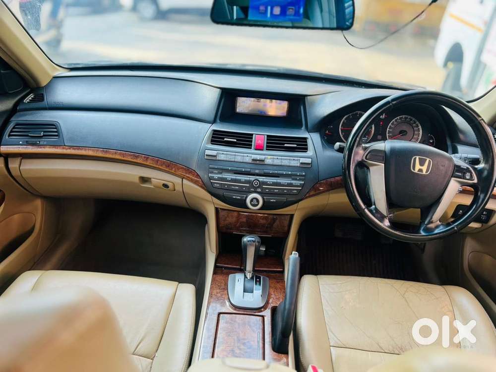 Honda Accord 2.4 Elegance Automatic, 2011, Petrol
