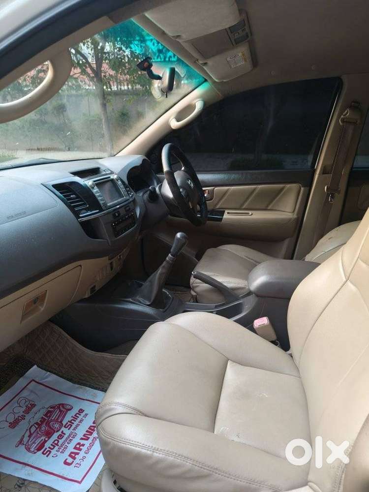 Toyota Fortuner 2011-2016 4x2 Manual, 2012, Diesel
