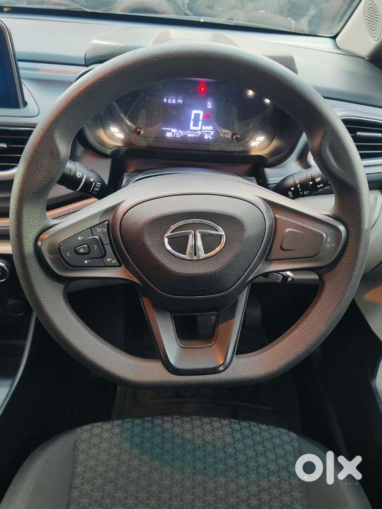 Tata Altroz Xe Petrol, 2023, Cng & Hybrids