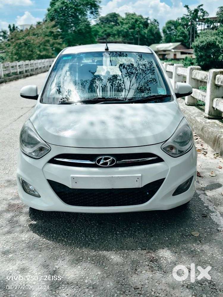 Hyundai I10 Sportz, 2012, Petrol