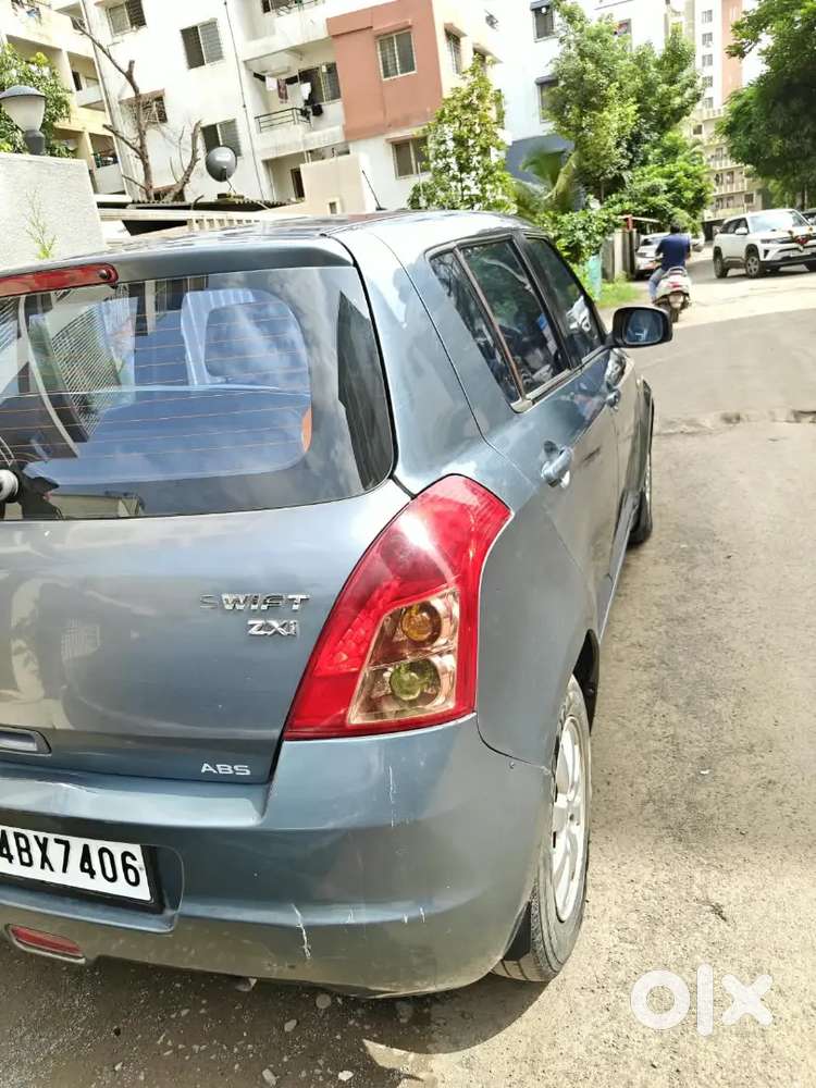 Maruti Suzuki Swift Zxi 2010