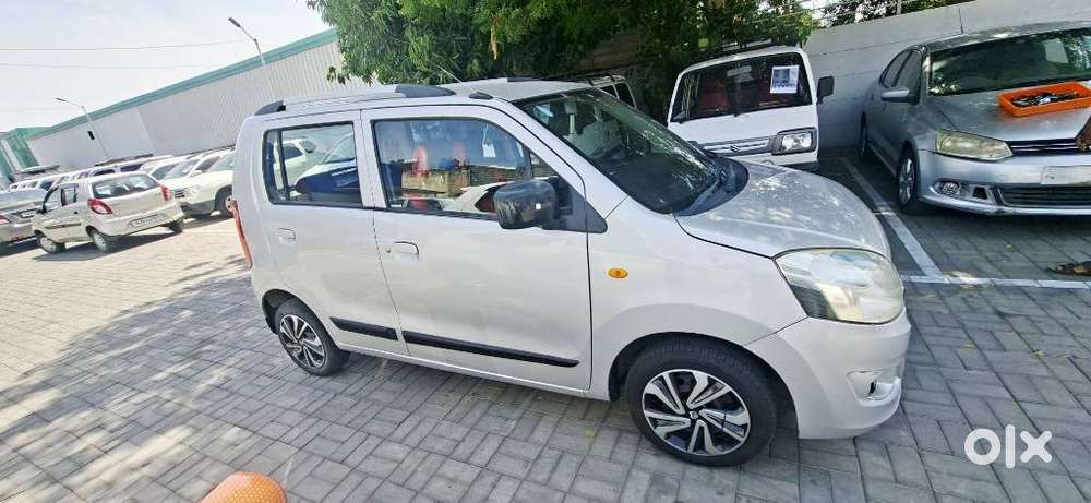 Maruti Suzuki Wagon R Vxi Optional, 2017, Petrol