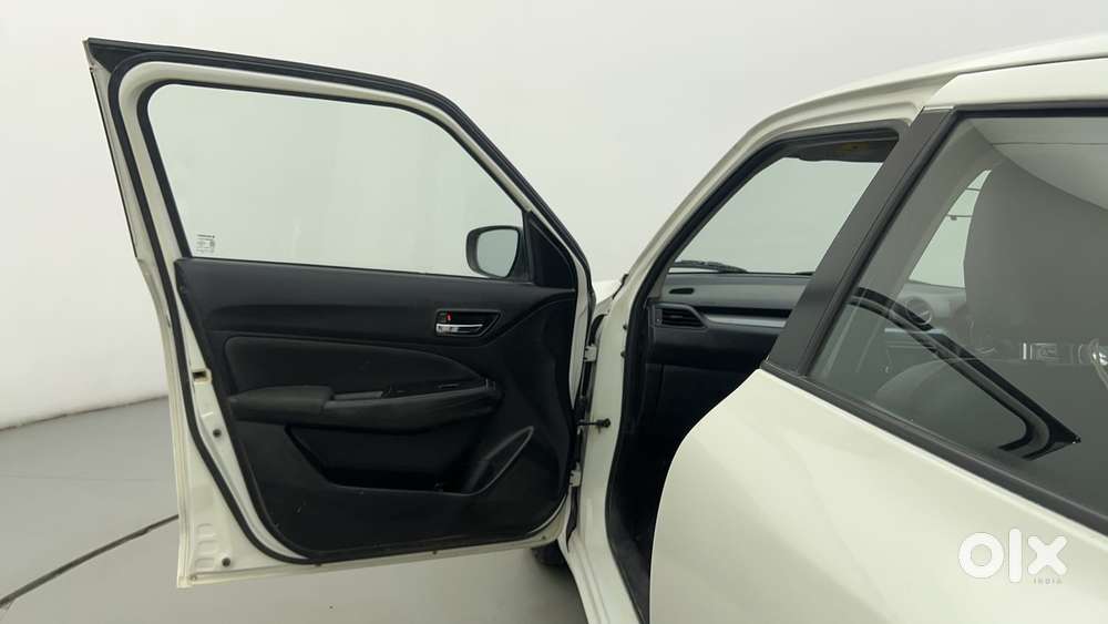 Maruti Suzuki Swift Amt Vvt Vxi, 2018, Petrol