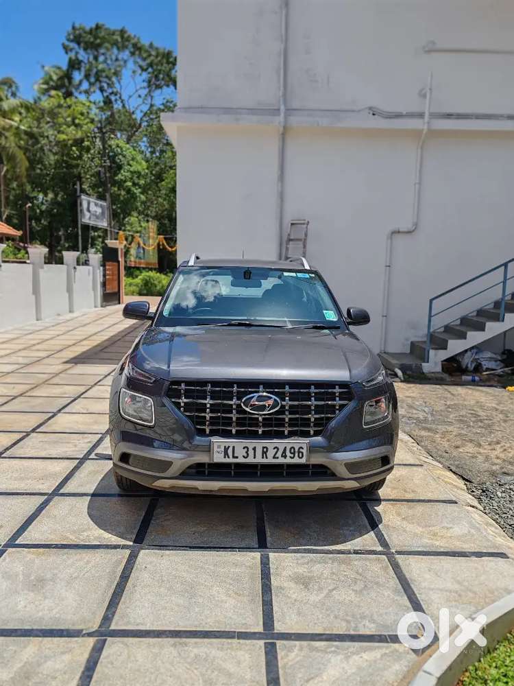 Hyundai Venue Mt Petrol 2022