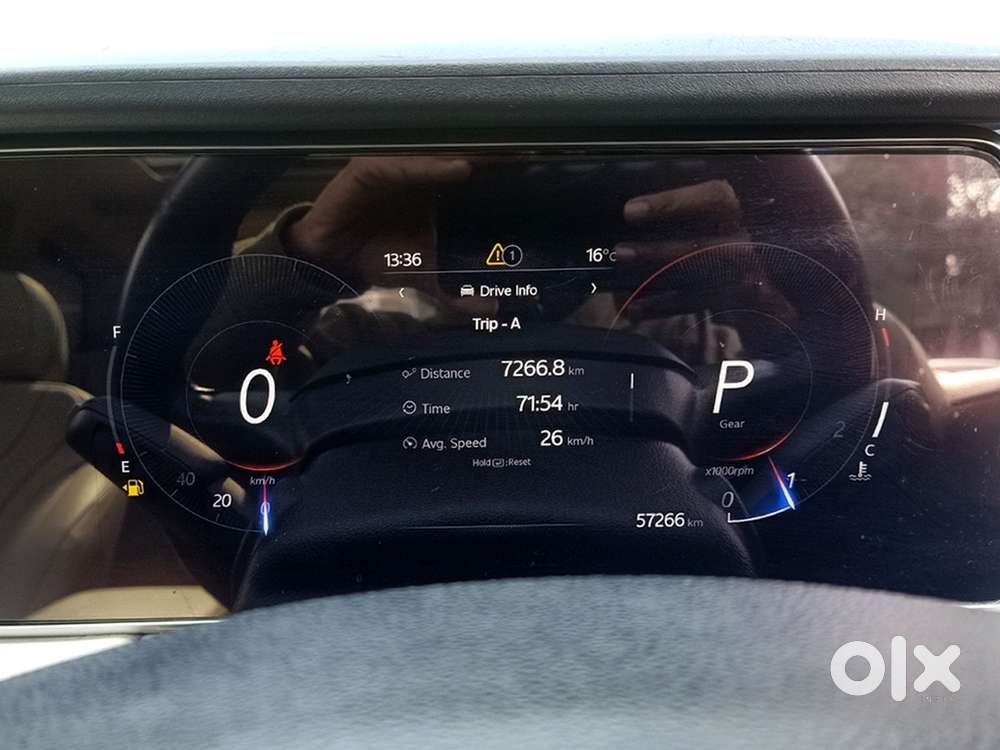 Mahindra Xuv700 2.0 Ax 5 Petrol At Str, 2022, Petrol