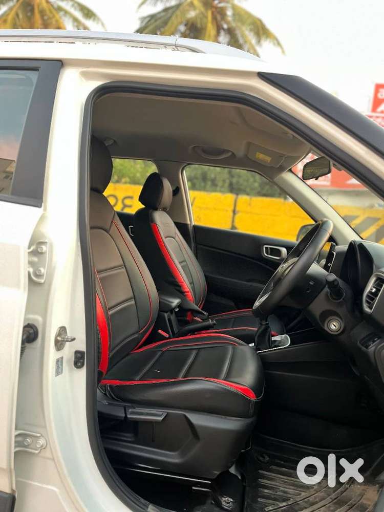 Hyundai Venue 1.2 S Plus, 2022, Petrol