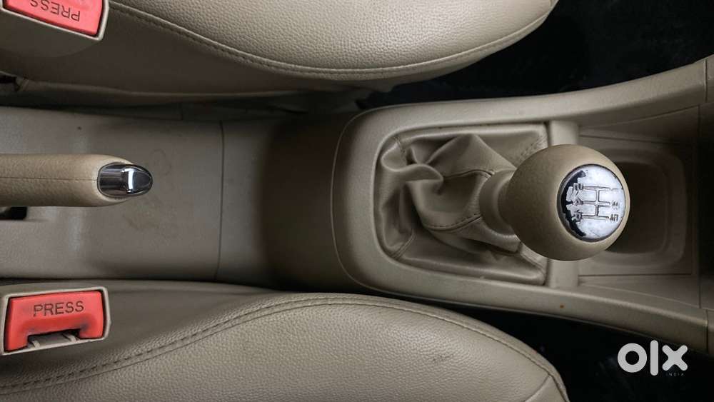 Maruti Suzuki Ertiga 1.5 Zxi, 2015, Petrol