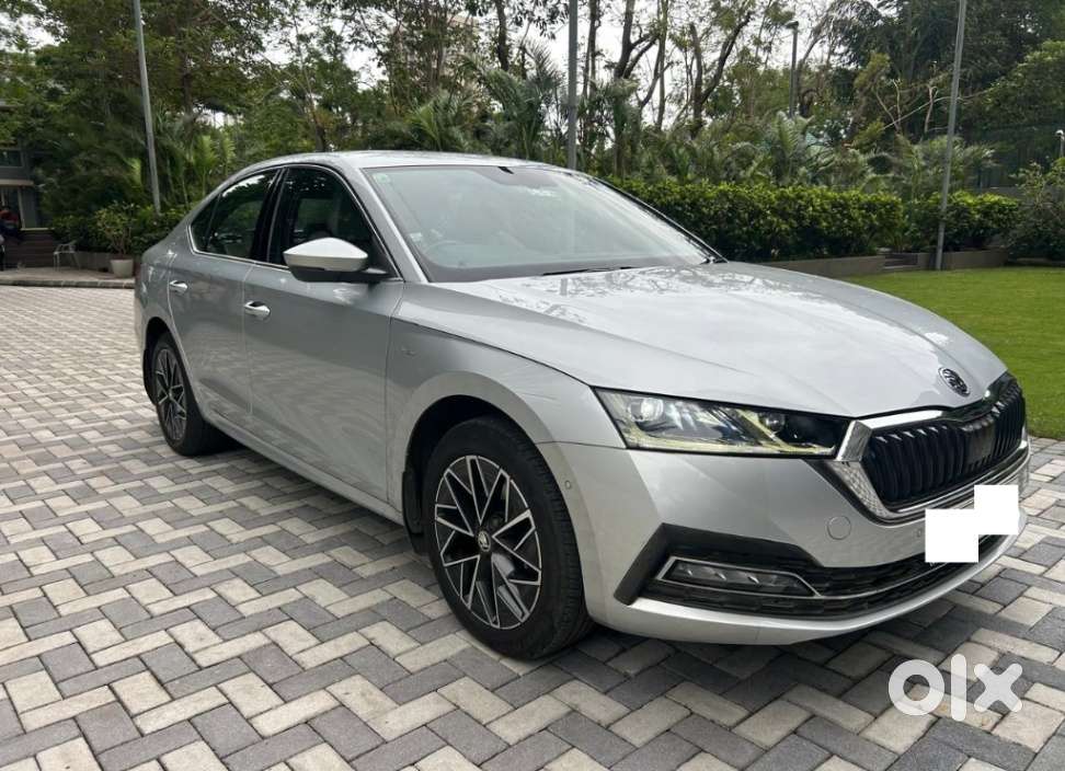 Skoda Octavia 2.0 L K Tsi At, 2022, Petrol
