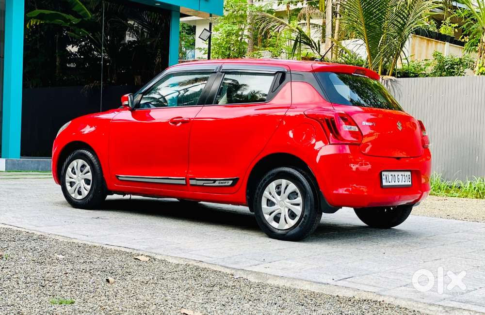 Maruti Suzuki Swift Vxi Optional, 2022, Petrol