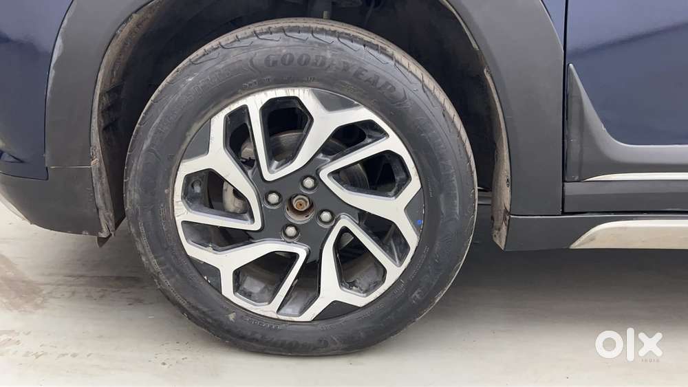 Maruti Suzuki Fronx Alpha 1.0l Turbo 6 At, 2023, Petrol