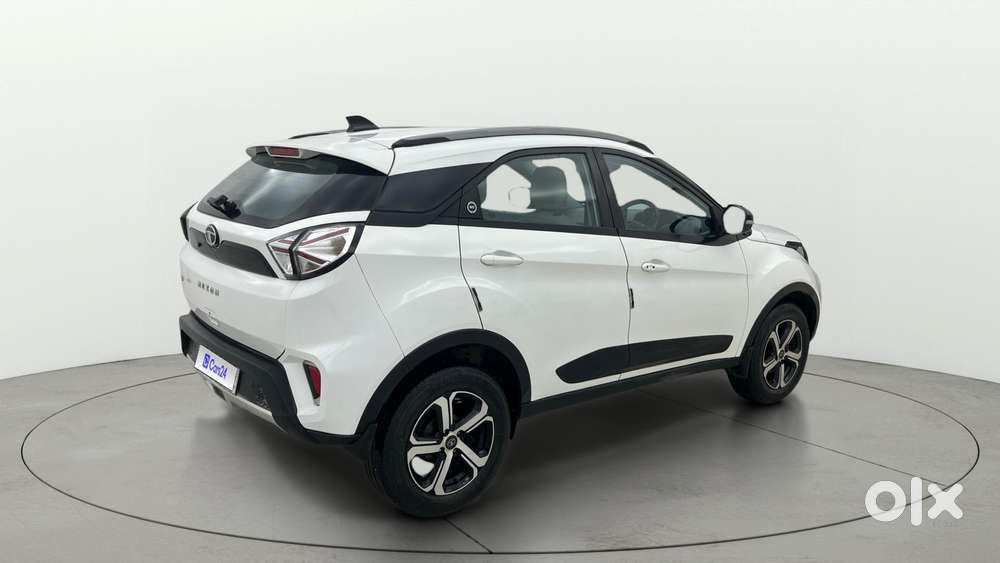 Tata Nexon 1.2 Revotron XZA Plus, 2023, Petrol
