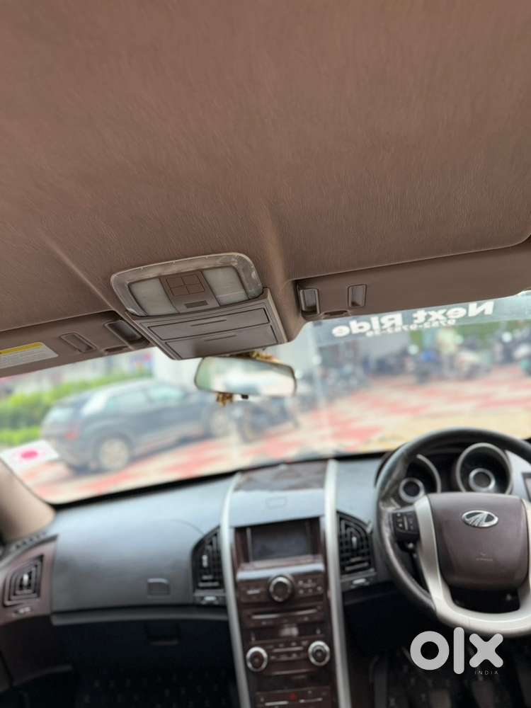 Mahindra Xuv500 W8  1st Owner