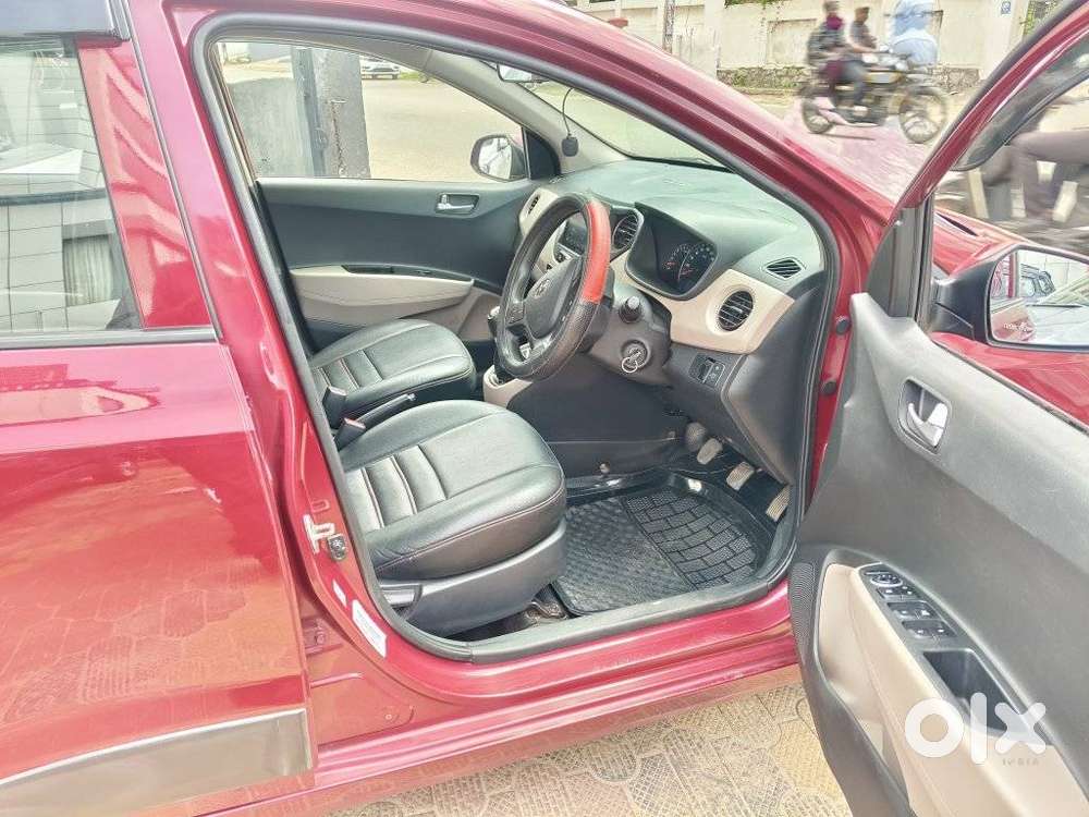 Hyundai Grand I10 Sportz, 2016, Petrol