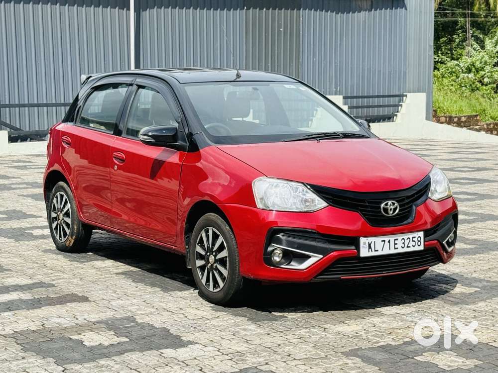 Toyota Etios Liva 1.2 Vx Dual Tone, 2017, Petrol
