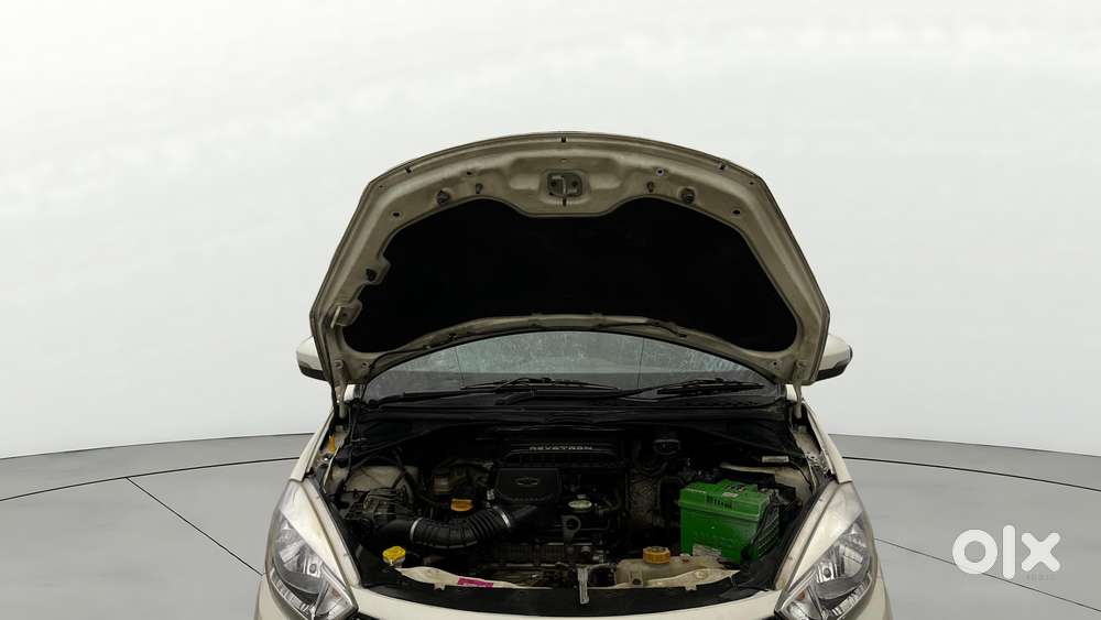 Tata Tiago 1.2 Revotron Xz, 2017, Petrol