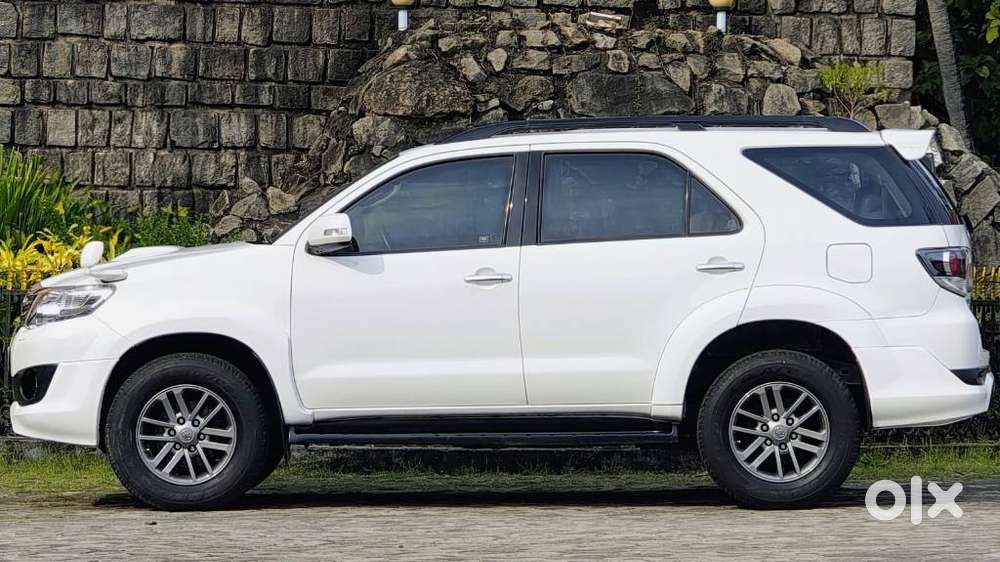 Toyota Fortuner 3.0 4x2 Automatic, 2012, Diesel