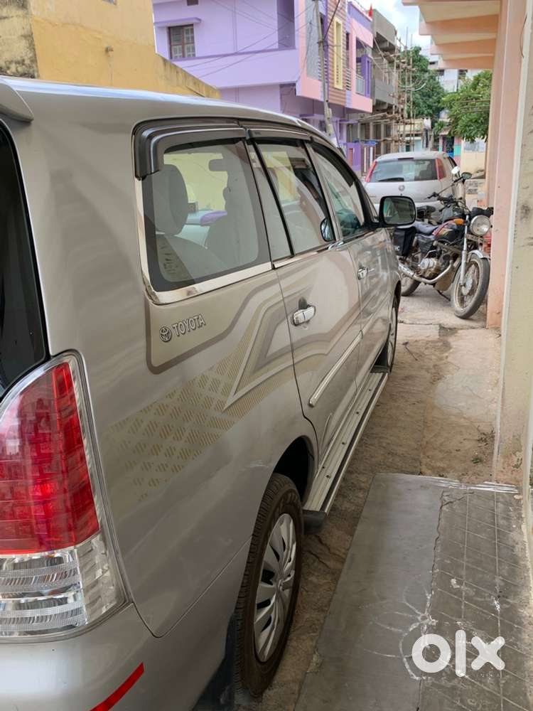 Toyota Innova Diesel Manual 2011 Year In Good & Excellent Condition