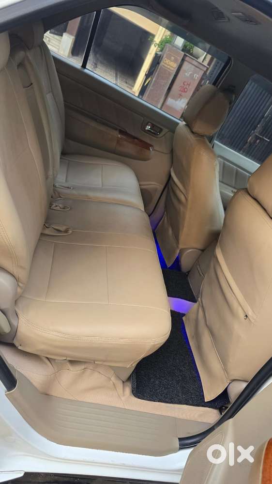 Toyota Fortuner 3.0 4x4 Manual, 2011, Diesel